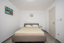 OTOK KRK, ČIŽIĆI - Luksuzna apartmanska vila!, Dobrinj, بيت