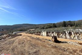 ISTRA, LABIN OKOLICA, VELIKO ZEMLJIŠTE S POGLEDOM NA MORE I DOZVOLAMA, Labin, Land