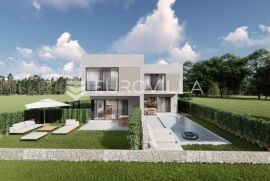 Pirovac, vila s bazenom i dvije stambene jedinice, NKP 239,12 m2, Pirovac, Kuća