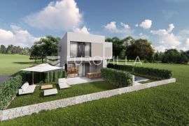 Pirovac, vila s bazenom i dvije stambene jedinice, NKP 239,12 m2, Pirovac, Kuća