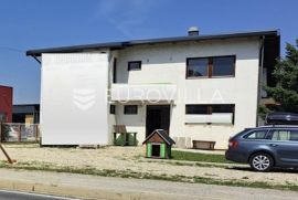 Koprivnica, Reka, poslovne-stambene zgrade sa halom i voćnjakom, 800 m2, Koprivnica - Okolica, Gewerbeimmobilie