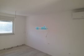 JEDINSTVENA PRILIKA-CRIKVENIČKO ZALEĐE, NOVOGRADNJA 82m2+56m2 terasa, u blizini Crikvenice, Vinodolska Općina, Appartement