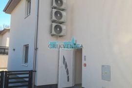 TOP PONUDA -Crikveničko zaleđe 82m2+56m2 terasa, novogradnja u blizini Crikvenice, Vinodolska Općina, Appartment