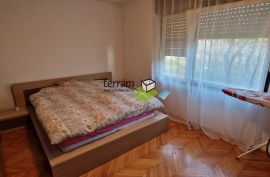 Istra, Pula, Veruda, stan 70m2, 2SS + DB, prvi kat, garaža  #prodaja, Pula, Διαμέρισμα