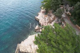 Donja Klada kuća prvi red do mora, Senj, Kuća