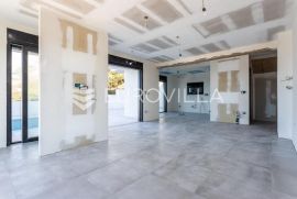 Makarska, dvoetažni trosoban stan, s bazenom, Makarska, Appartment