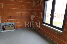 POREČ-STAN OD 137 m2, 3S+DB SA KROVNOM TERASOM, Poreč, Appartamento