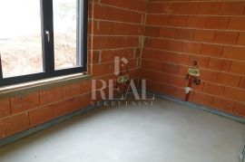 POREČ-STAN U KVALITETNOJ NOVOGRADNJI OD 113 m2 NETO, 3S+DB, Poreč, Appartement