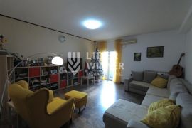 Stan na top lokaciji ID#127838, Rakovica, Appartment