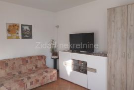 Voždovac, Šumice,  Vidska, stan  44m2, Voždovac, Wohnung