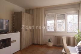 Voždovac, Šumice,  Vidska, stan  44m2, Voždovac, Wohnung