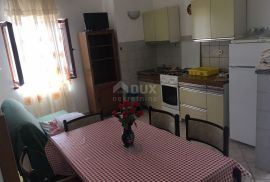 ISTRA, PREMANTURA Apartman s terasom 500 metara od mora!, Medulin, Appartement