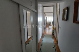 Blok 71, Dr Ivana Ribara, uknjižen stan, 85m2, Novi Beograd, Wohnung