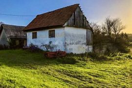 JOSIPDOL, OKOLICA -Samostojeća kuća s velikim zemljištem blizu Josipdola, Josipdol, بيت