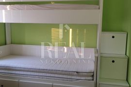 POREČ-stan na prvom katu, 2S+DB, 800 m od mora, Poreč, Appartment