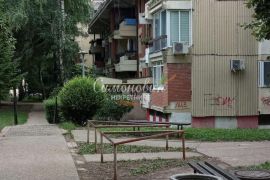 Novi Banovci, 3.0, 80m2(93),IV/4, duplex, renoviran,uknjižen ID#1660, Stara Pazova, شقة