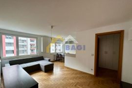 Bleiweisova najam stana-700 eur, Zagreb, Apartamento