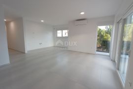 ŠIBENIK, VODICE - Predivan penthouse S8 pokraj mora, Vodice, شقة