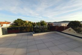 ŠIBENIK, VODICE - Predivan penthouse S8 pokraj mora, Vodice, شقة