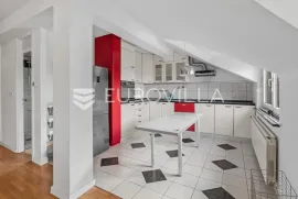 Zagreb. Šalata, prekrasan četverosoban stan 120 m2, Zagreb, Wohnung