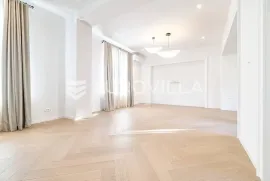 Zagreb, Centar, Dežmanov prolaz, atraktivan trosoban stan 102 m2, Zagreb, Appartement