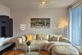 Split, Žnjan, Odličan stan na vrlo traženoj lokaciji, Split, Appartment