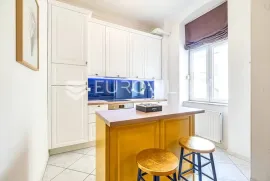 Zagreb, Deželićeva, prekrasan kompletno opremljen trosoban stan, NKP 70,41m2, Zagreb, Apartamento