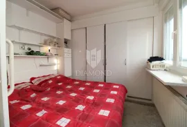 Dvosobni stan na Vojaku s garsonijerom, Rijeka, Appartement