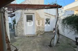 ŠIBENIK, VODICE - Prekrasna samostojeća kuća u Vodicama!, Vodice, Casa