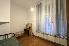 Aristokratski stan nadomak Zrinjevca, Zagreb, Appartment