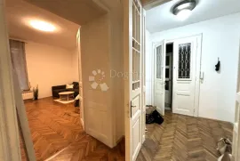 Aristokratski stan nadomak Zrinjevca, Zagreb, Appartment