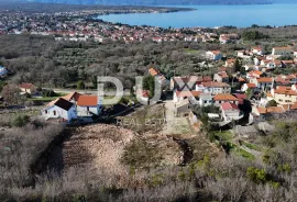 OTOK KRK, MALINSKA - Investicijsko zemljište s prekrasnim pogledom, Malinska-Dubašnica, Tierra