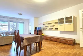 Zagreb, Trešnjevka, dvosoban stan, parking, lift, balkon, Zagreb, Wohnung