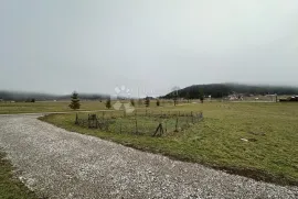 ZEMLJIŠTE NADOMAK PLITVIČKIH JEZERA I RIJEKE GACKE !!!, Plitvička Jezera, Land