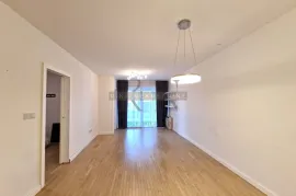 ZAGREB-OTOK-SV.KLARA-SLOBOŠTINA-ODLIČAN 3S SA TERASOM,SPREMIŠTEM,GARAŽOM, Zagreb, Appartement