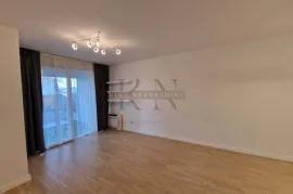 ZAGREB-OTOK-SV.KLARA-SLOBOŠTINA-ODLIČAN 3S SA TERASOM,SPREMIŠTEM,GARAŽOM, Zagreb, Appartement