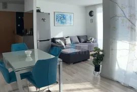 Malinska, otok Krk, prekrasan stan u prizemlju 60 m2, okućnica 40 m2, prodaja, Malinska-Dubašnica, Daire