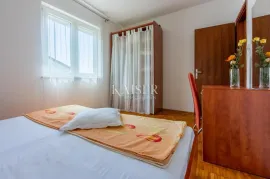 Crikvenica, Dramalj - stan 2S+DB sa pogeldom na more i garažom, Crikvenica, Apartamento