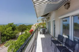 Crikvenica, Dramalj - stan 2S+DB sa pogeldom na more i garažom, Crikvenica, Apartamento