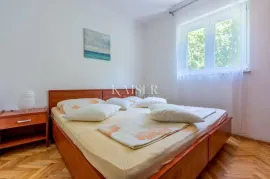 Crikvenica, Dramalj - stan 2S+DB sa pogeldom na more i garažom, Crikvenica, Apartamento