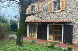 Poreč, okolica, šarmantna kamena kuća sa velikom okućnicom, Poreč, Haus