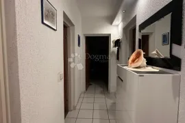 Apartman u Baški!, Baška, Appartment