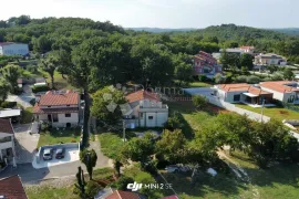 Prostrana kuća u Rovinjskom Selu, Rovinj, Σπίτι