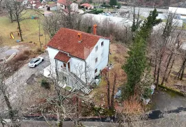 Jurdani, kuća sa 4 stana na mirnoj lokaciji, Matulji, Maison