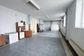 Vukovar, CENTAR, proizvodno-skladišni kompleks 2370 m2 na 3 etaže, Vukovar, Poslovni prostor