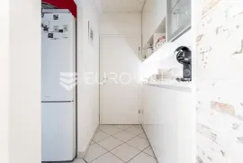 Split, Plokite, Lijep dvosoban stan na odličnoj lokaciji, Split, Appartment