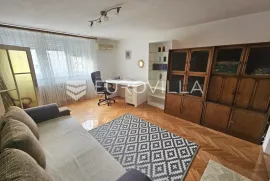 Osijek, Centar, Prodaja, stan 77 m 2 u Kapucinskoj, 4.kat, Osijek, Appartment