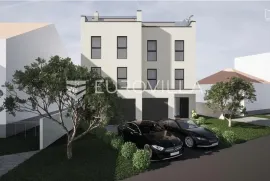 Osijek, Retfala, luksuzna troetažna vila u centru Retfale, br.1/A desna, NKP 152,01 m2, Osijek, Casa