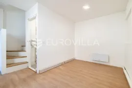 Zagreb, Petrova, kuća s dva stana NKP 70 m2, Zagreb, Haus