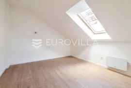 Zagreb, Petrova, kuća s dva stana NKP 70 m2, Zagreb, House